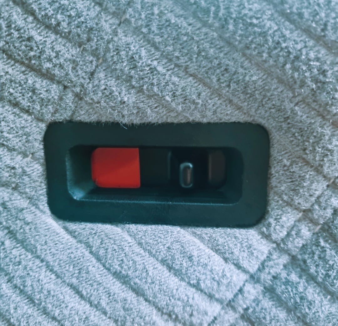 VL Commodore interior door lock surround