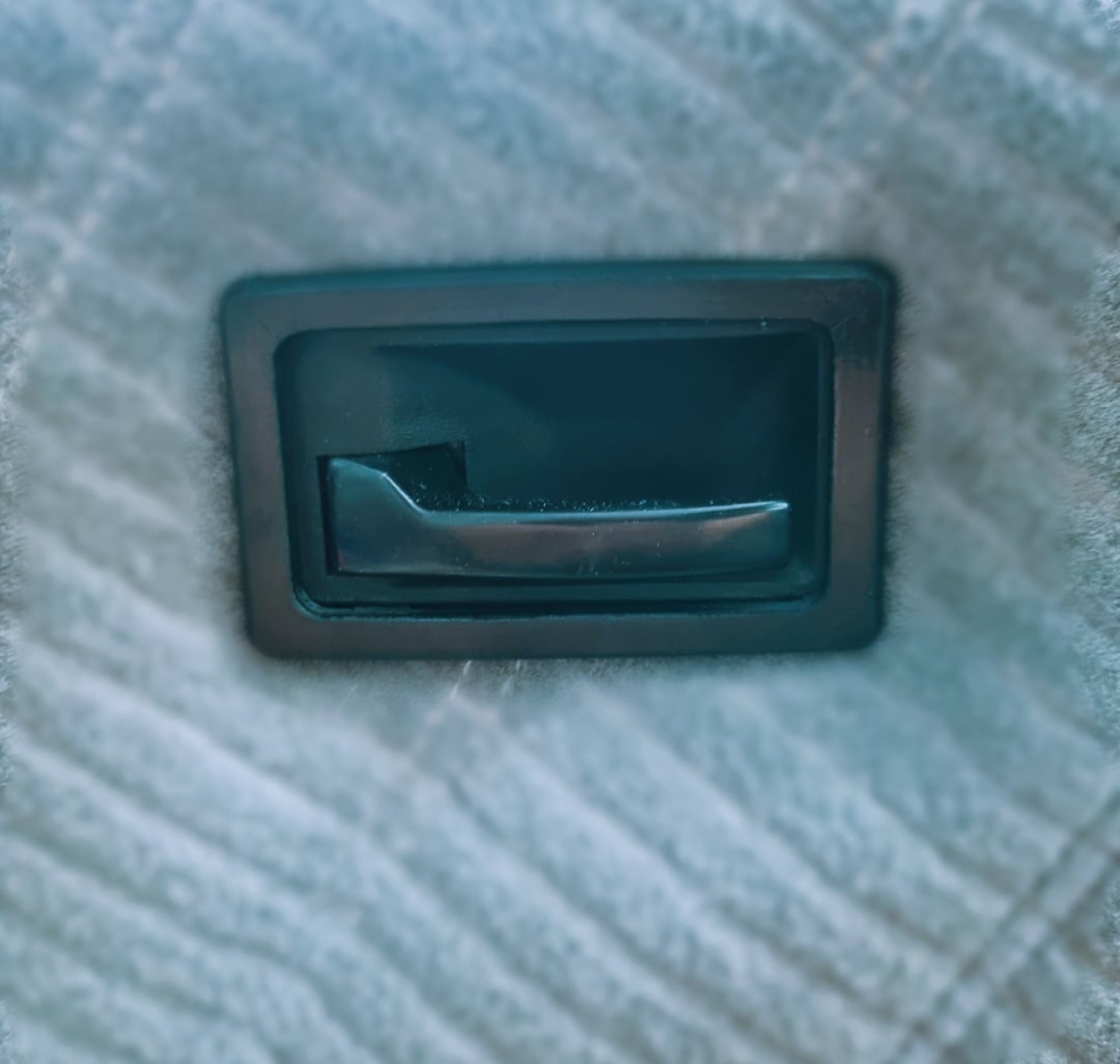 VL interior door handle plastics