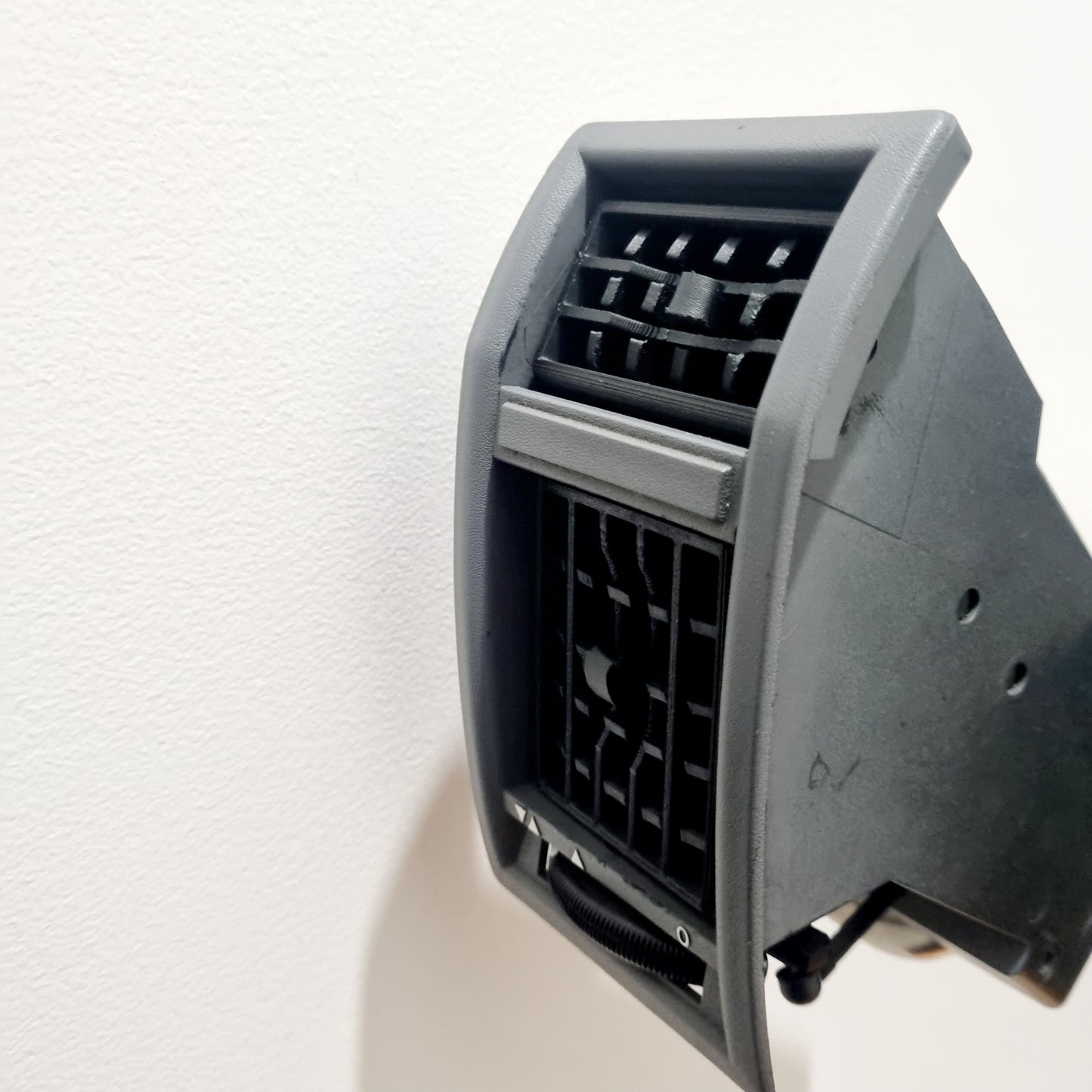 VL LH AND RH SIDE AIR VENTS